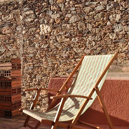 Traditional House روساس المظهر الخارجي الصورة
