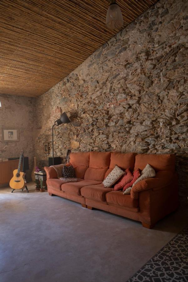 Traditional House روساس المظهر الخارجي الصورة